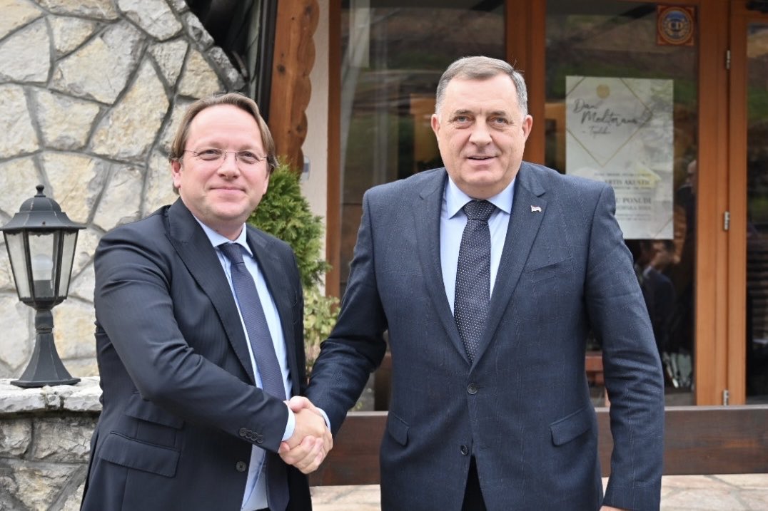 Várhelyi: Ne sviđa nam se retorika Dodika, ali učestvuje u reformama