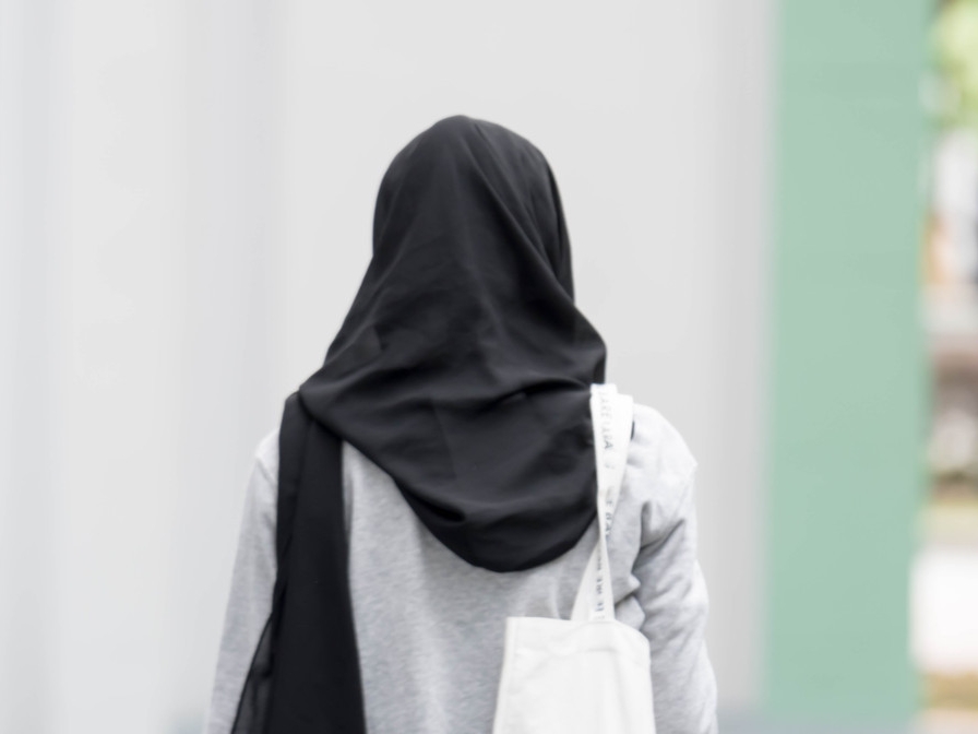 Vrhovni sud Kosova zabranio hidžab u školama