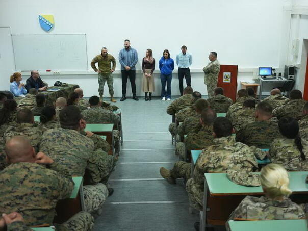 Vrhunski sportisti BiH u kasarni 'Rajlovac': Gajimo sportski duh u OSBiH