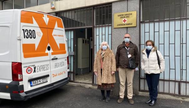 Vrijedna donacija za kuhinje Crvenog križa