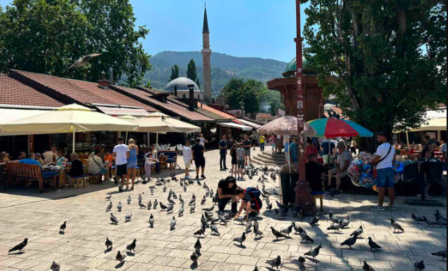 Vrijeme u BiH sunčano i vruće, poslijepodne mogući pljuskovi