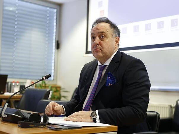 VSTV suspendovao predsjednika Suda BiH Ranka Debeveca