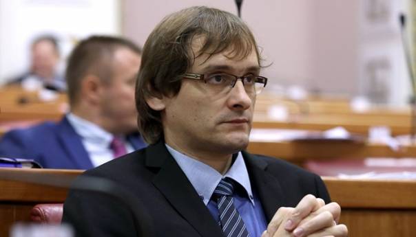 Vučetić: Milanović revitalizira poraženu Herceg Bosnu, to je suludo