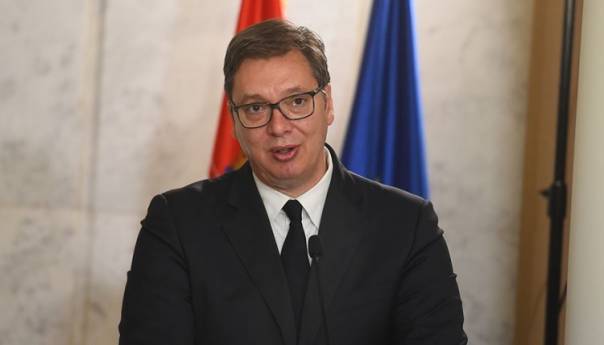 Vučić: Besmislene optužbe SDA