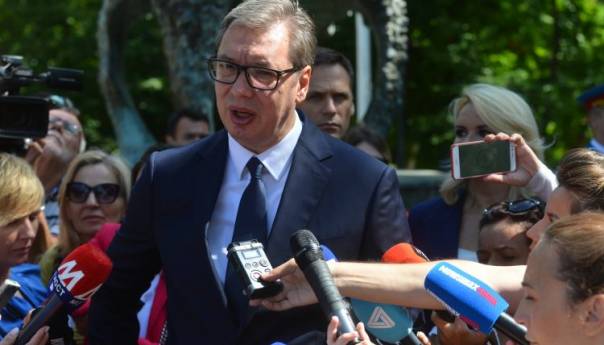 Vučić: Brinem za zimu – nafta skočila, struje nigdje biti neće, a gasa…