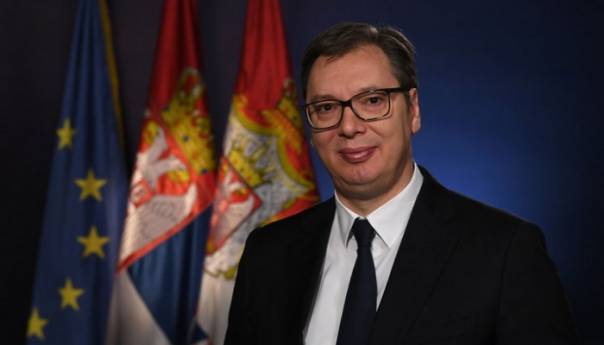 Vučić čestitao Bajram: Želim da praznične dane provedete u obilju svakog dobra