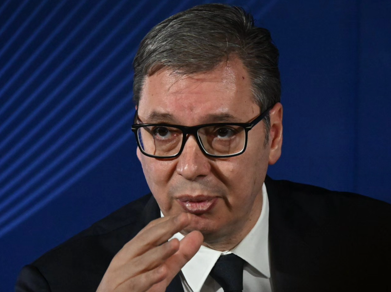 Vučić čestitao Novu godinu: Radovaćemo se u naredna 24 sata fenomenalnim vijestima