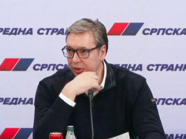 Vučić čitao rezultate i proglasio pobjedu: "Pružit ćemo ruku svima"