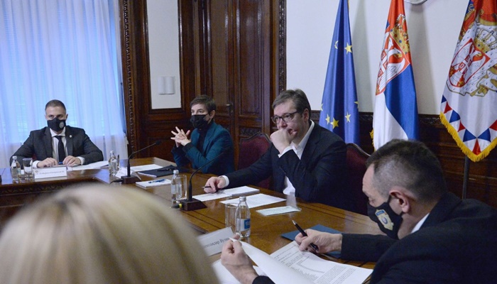 Vučić danas s Kvintom i sa svojim bezbjednjacima o Kosovu