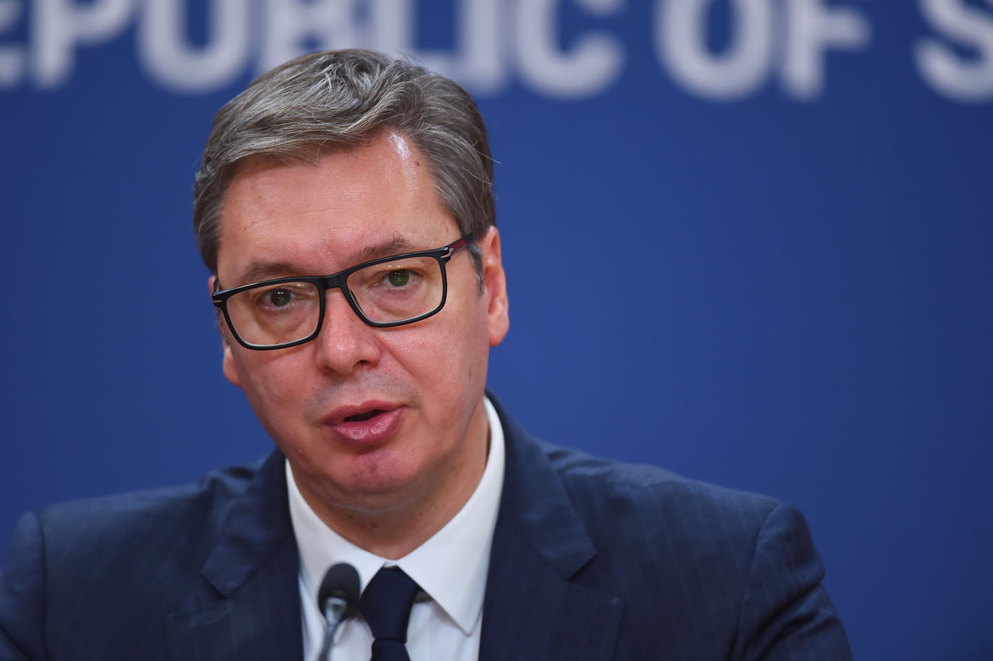 Vučić digao vojsku na nivo borbene gotovosti