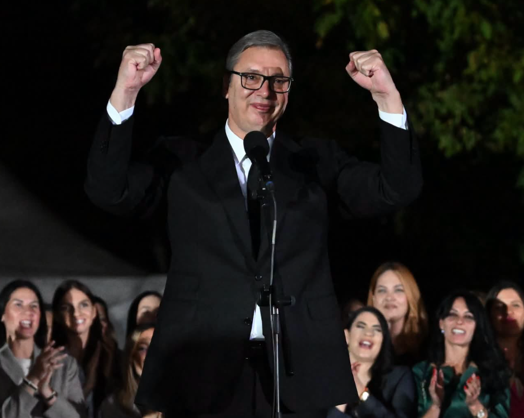 Vučić diže tenziju: Nećete krasti vreće s listićima
