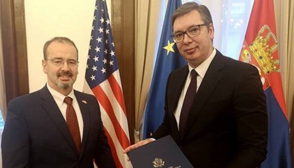 Vučić dobio ličnu čestitku Trumpa