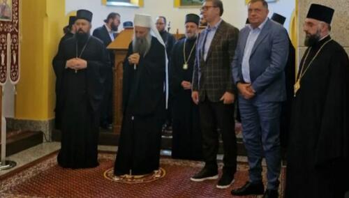 Vučić, Dodik i Porfirije u manastiru o 'nacionalnim pitanjima'