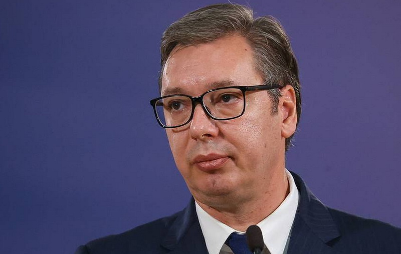 Vučić: Dok sam živ neću nositi pancirku