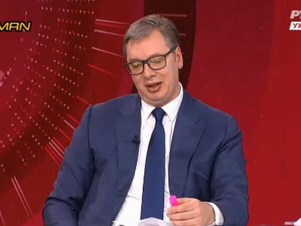 Vučić dramio na RTS-u: Patetično govorio o roditeljima