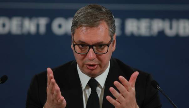 Vučić: Gašića ne dam, ubijte me već jednom