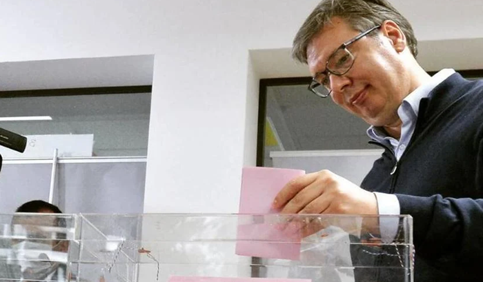 Vučić glasao na Novom Beogradu: Očekujem dobar odziv