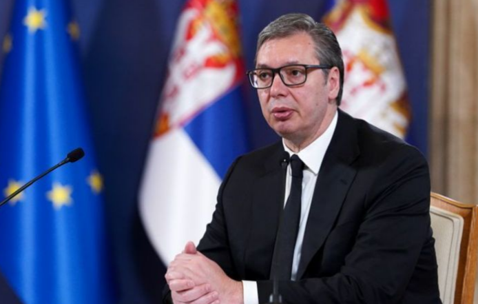 Vučić: Građani su predali 20.000 komada različitog naoružanja