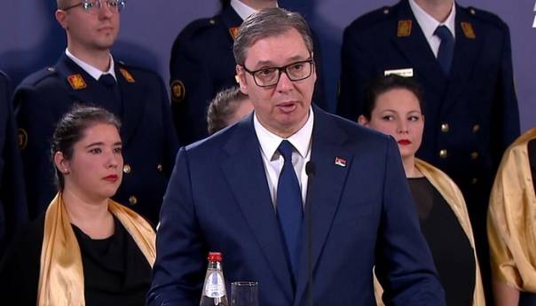 Vučić: Hvala Dodiku i ljudima iz RS-a što su uvijek uz Srbiju