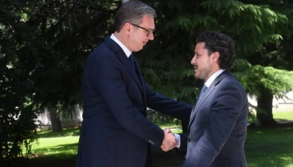 Vučić i Abazović saglasni da grade bolje odnose