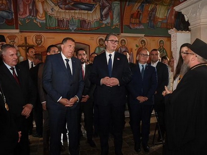 Vučić i Dodik sa Srbima u Mostaru: Uvijek se možete osloniti na Srbiju i RS