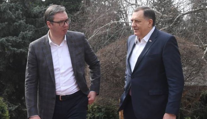 Vučić i Dodik: Zajedničko pisanje udžbenika jezika, geografije i istorije