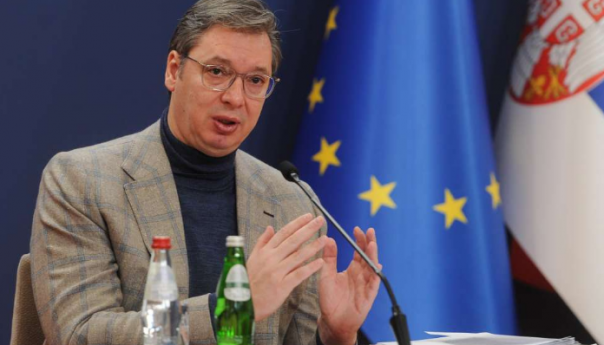 Vučić i Pirc Musar porječkali se pred novinarima o slobodi medija