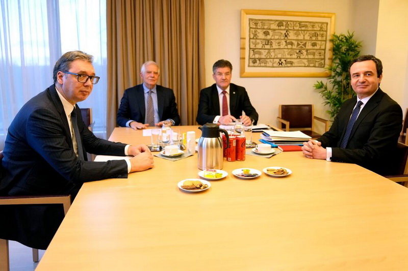 Vučić: Kurti došao da nešto potpišemo, nastavljamo razgovore