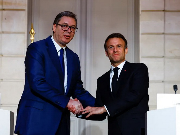 Vučić: Macron u Srbiji krajem augusta