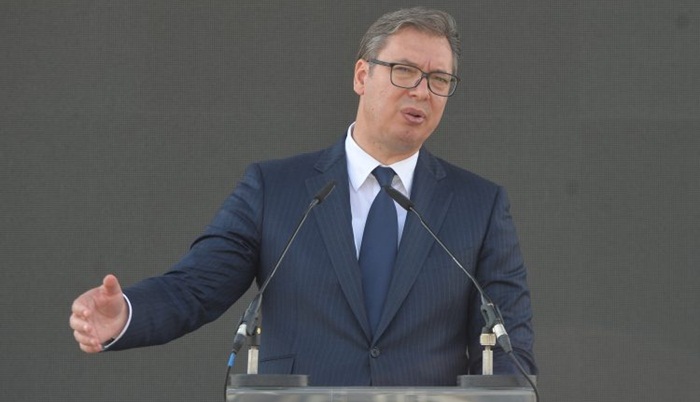 Vučić: Merkel će podržati Schmidta i odluke Inzka