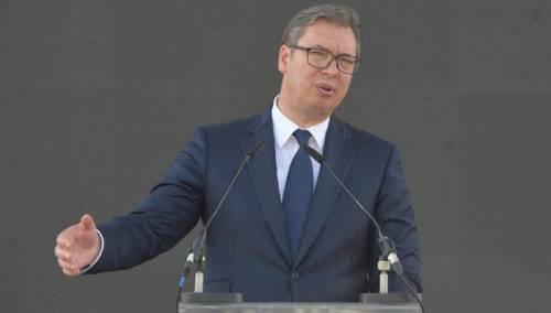 Vučić: Merkel će podržati Schmidta i odluke Inzka