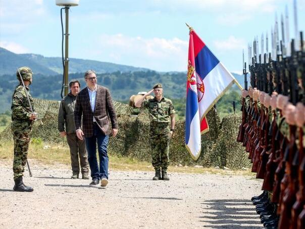 Vučić najavio još tri fabrike dronova: Srbija širi saradnju s Izraelom