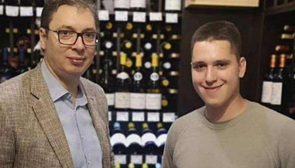 Vučić nakon objavljene fotografije Danila i članova kavačkog klana: Pobijedit ću sve laži