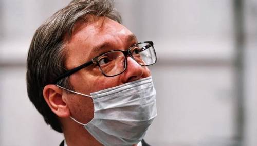 Vučić: Namjeravamo da vakcinišemo medicinare iz RS u Srbiji