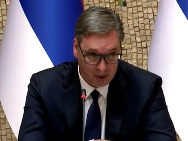 Vučić nezadovoljan radom ministara: To je sramota, Đuro