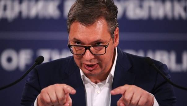 Vučić: Nije moj posao da obuzdavam Dodika