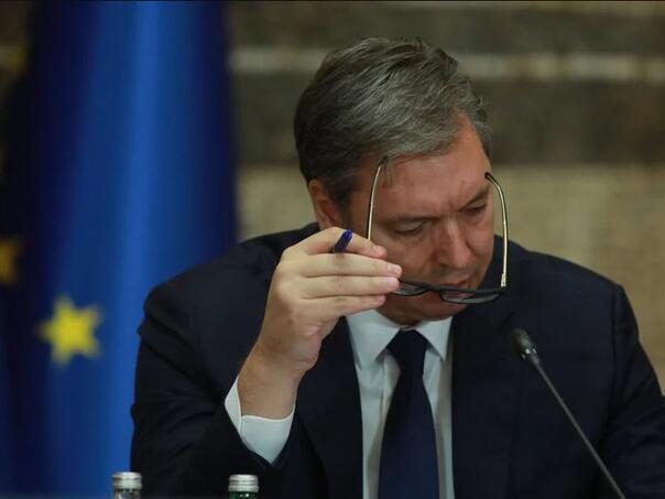Vučić nudi 'dijalog': Srbija se ponaša tolerantno, nećemo dozvoliti da je ruše spolja