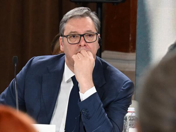 Vučić o 'blokaderima': Suviše je novca tu uloženo spolja da bi se odustalo