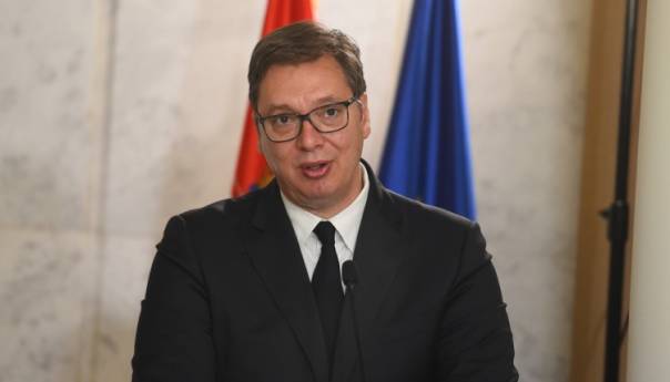 Vučić o optužbama da se umanjuje broj oboljelih: Očajnički potezi