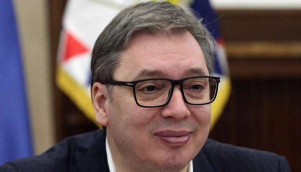 Vučić o padu drona: Oborili bi takvu letjelicu za pet minuta
