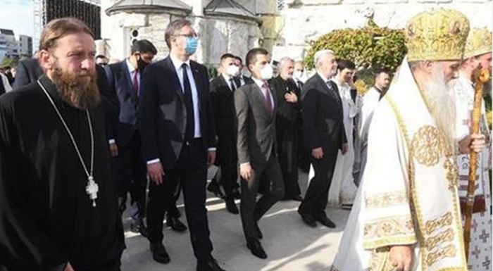 Vučić o spekulacijama da je htio govoriti na sahrani Amfilohija