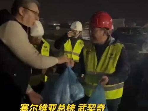 Vučić objavio bizaran video na kineskom u kojem hvali sam sebe