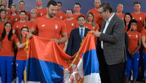 Vučić olimpijcima Srbije: Ne morate napuštati postolje zbog Kosova