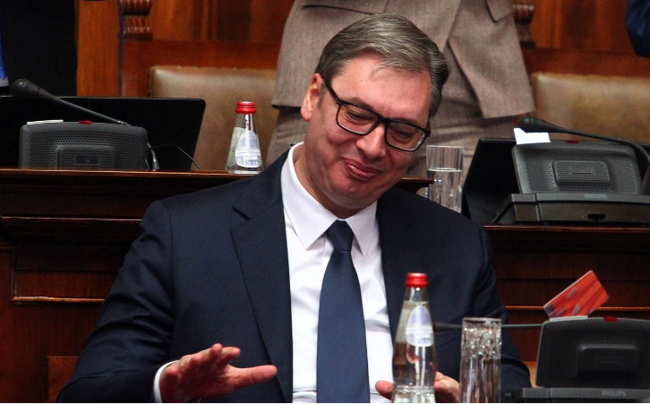 Vučić: Ostali smo sami, neću pasti pod ucjenama
