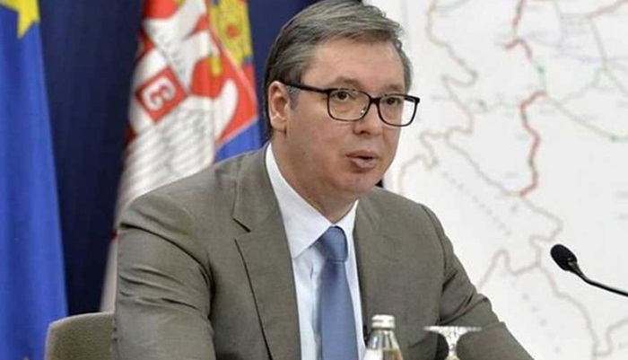 Vučić osudio skandiranje navijača 'Nož, žica, Srebrenica'