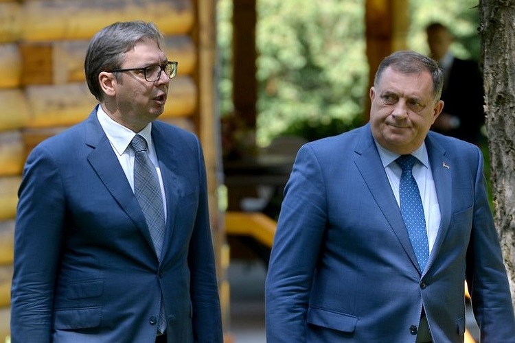Vučić: Plašim se da negdje ima ideja da Dodik bude uhapšen