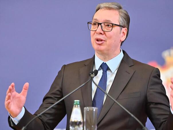 Vučić podnio ostavku na funkciju predsjednika Srbije