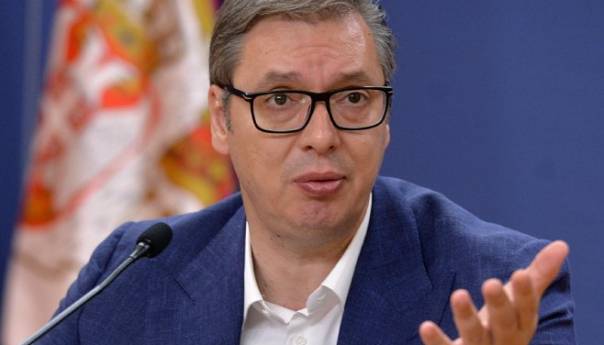 Vučić: Pokušavamo osigurati mir, ništa nije sigurno