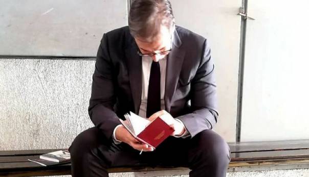 Vučić položio prvi ispit za košarkaškog trenera