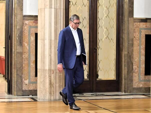 Vučić ponovo "miješa prste" u BiH: S Putinom najavio razgovor o RS-u